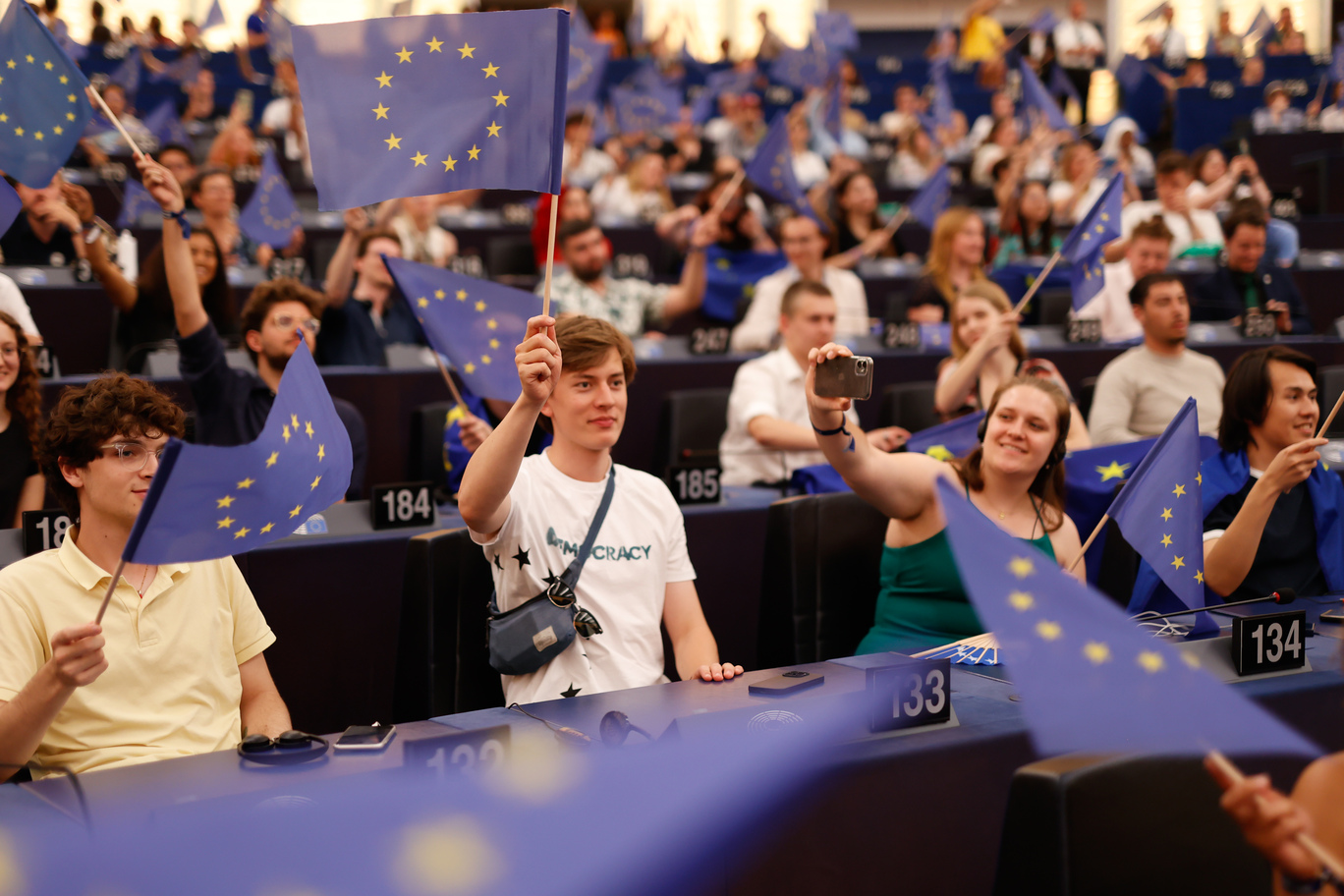 EYE 2025 plenary session participants overview